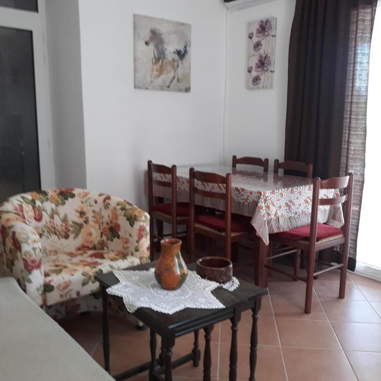 Apartments Jovanic with 2 bedrooms - Apartman - Prizemlje - 19
