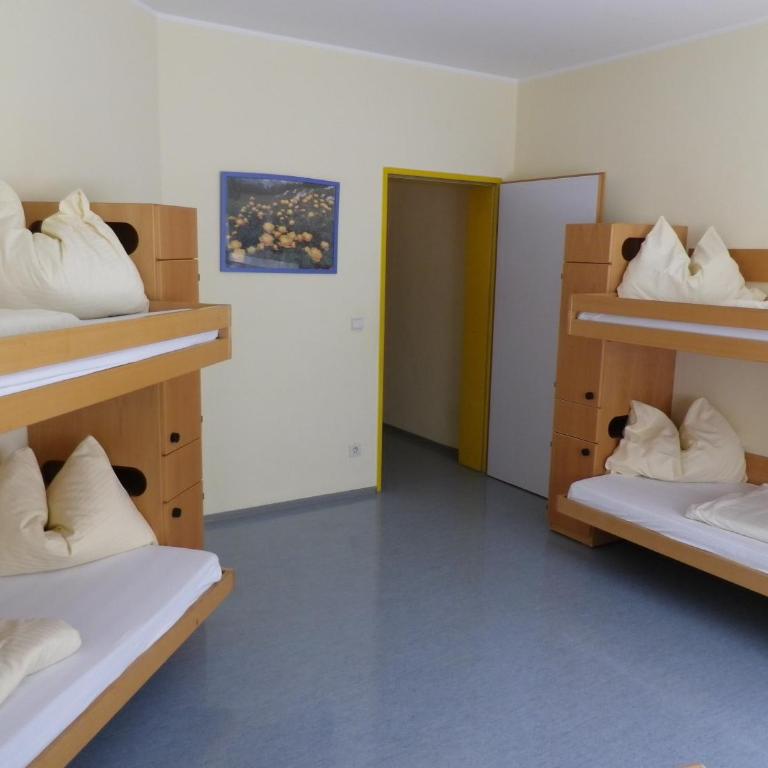 Jugend- und Familiengästehaus Klagenfurt - Vierbettzimmer - 13