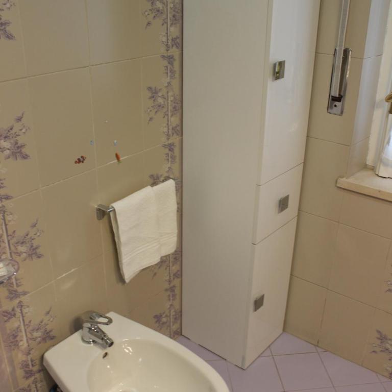 Maison Flavia - Three-Bedroom Apartment - 31