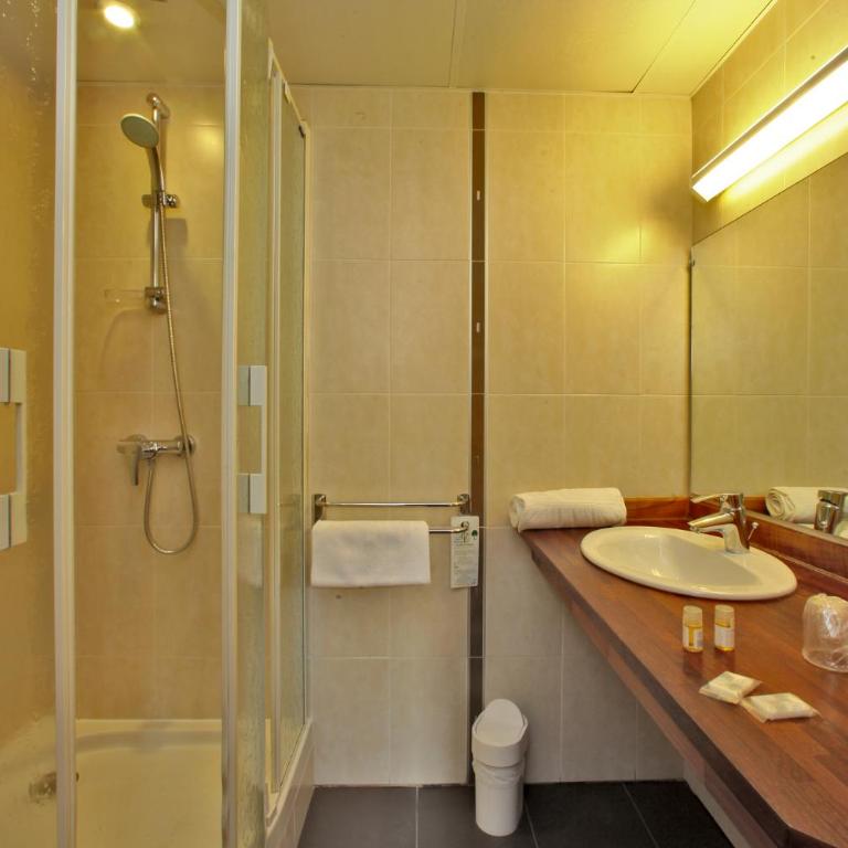 Hôtel Le Madrigal - Chambre Double Supérieure - 4