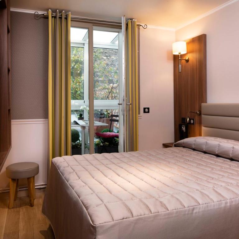 Hôtel de la Tour Eiffel - Chambre Quadruple avec Terrasse - 2