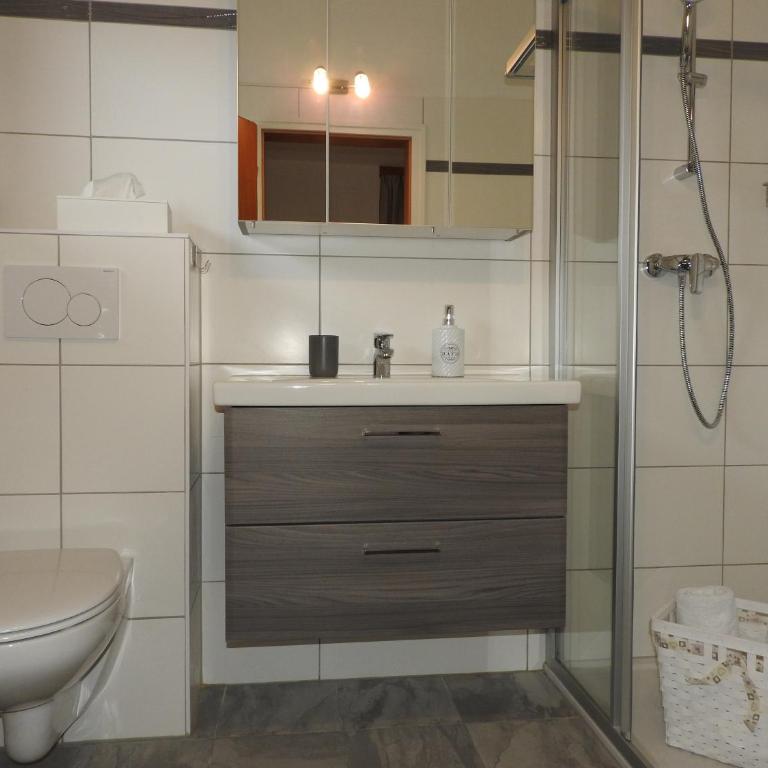 Warmbad Apartments - Apartment mit 1 Schlafzimmer und Bergblick - 16