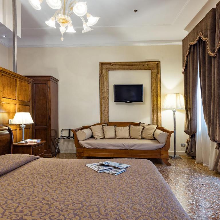 Hotel Dell'Opera - Camera Matrimoniale con Vista Canale - 7