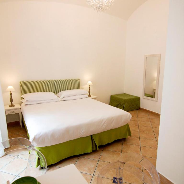Casa Sorrentina - Deluxe Double Room with Balcony - 12