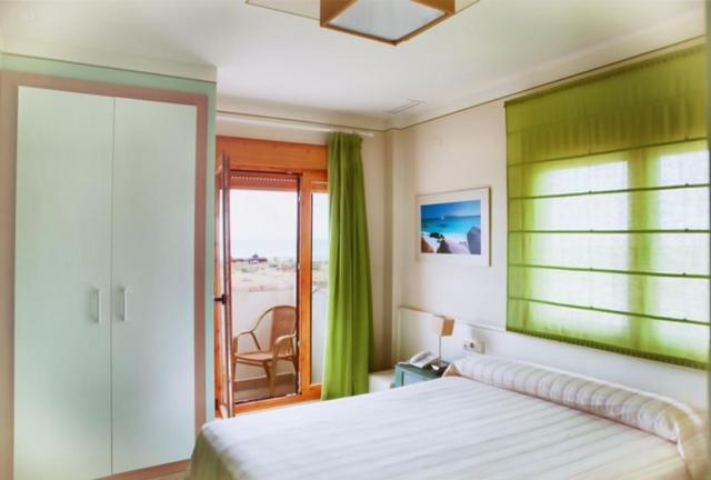 Colores de Zahara - Habitación Doble Estándar con vistas al mar - 1 o 2 camas - 4