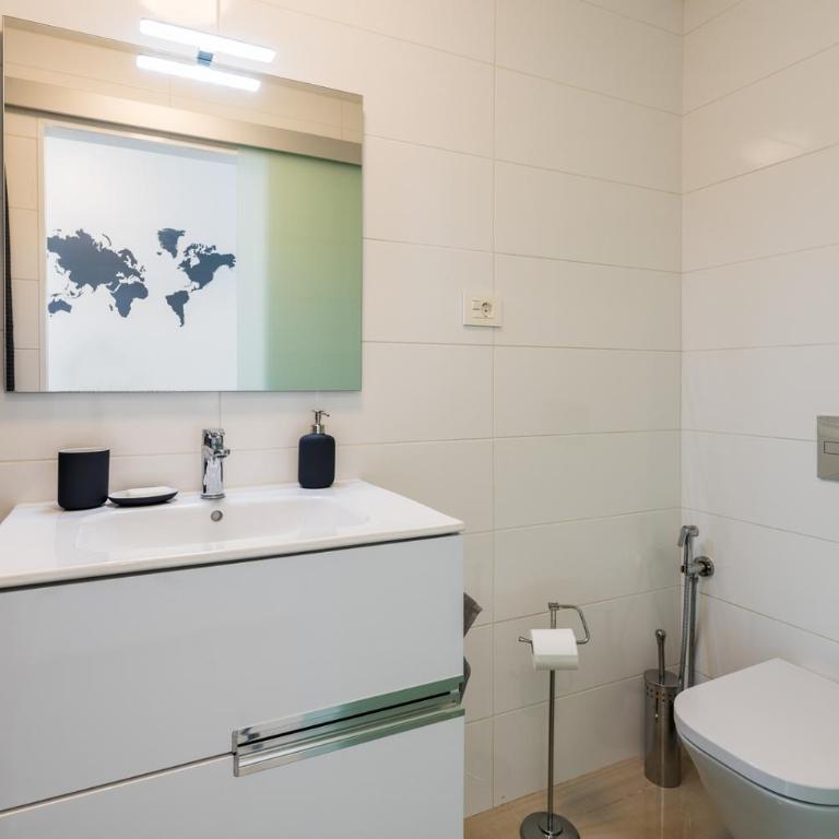 Soothing Sea - Two-Bedroom Apartment - 9