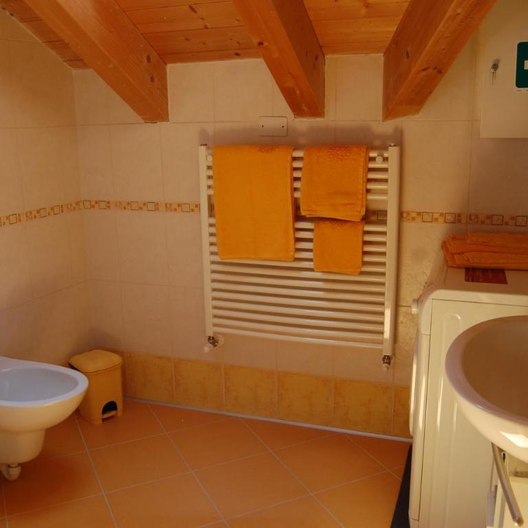 Chalet alla Cascata - One-Bedroom Attic - 7