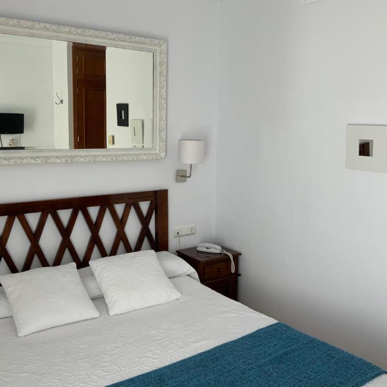 Santuario San José - Habitación Doble con terraza - 1 o 2 camas - 3
