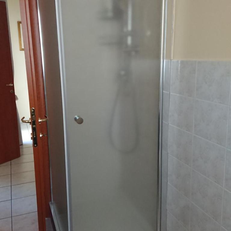 Guest House Brezza Marina - Camera Quadrupla Premium - 11