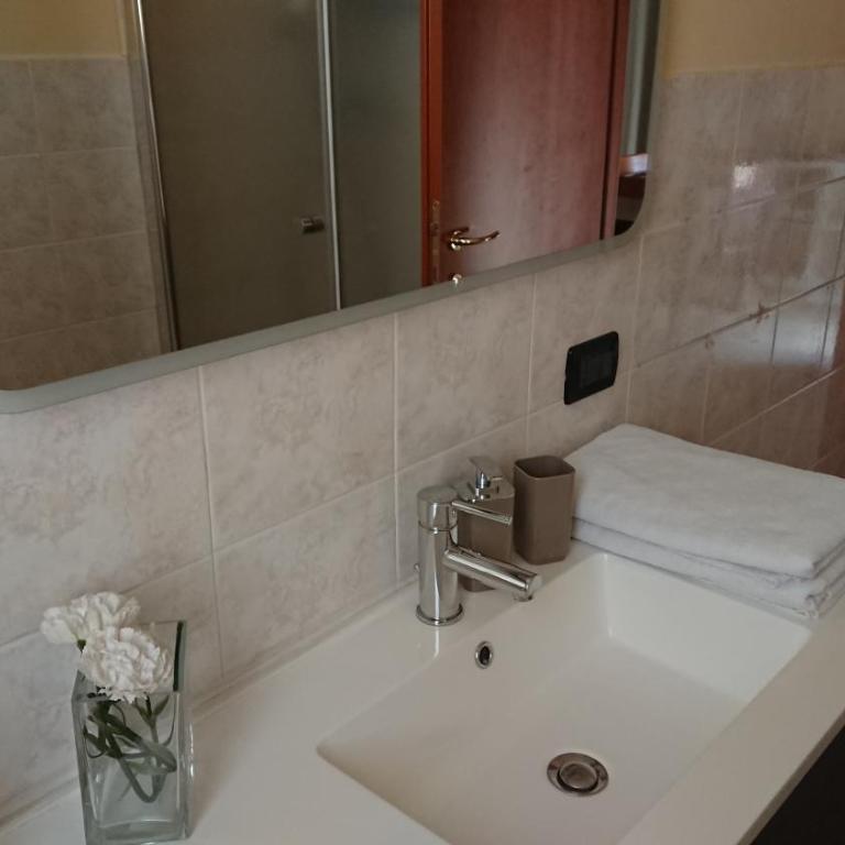 Guest House Brezza Marina - Camera Quadrupla Premium - 6
