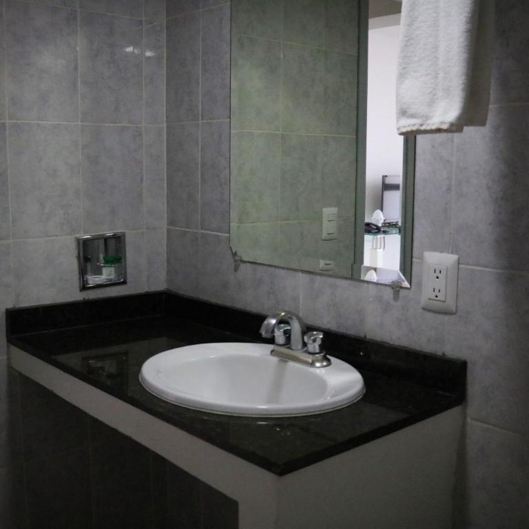 Hotel Suites Bernini - Standard Suite - 9