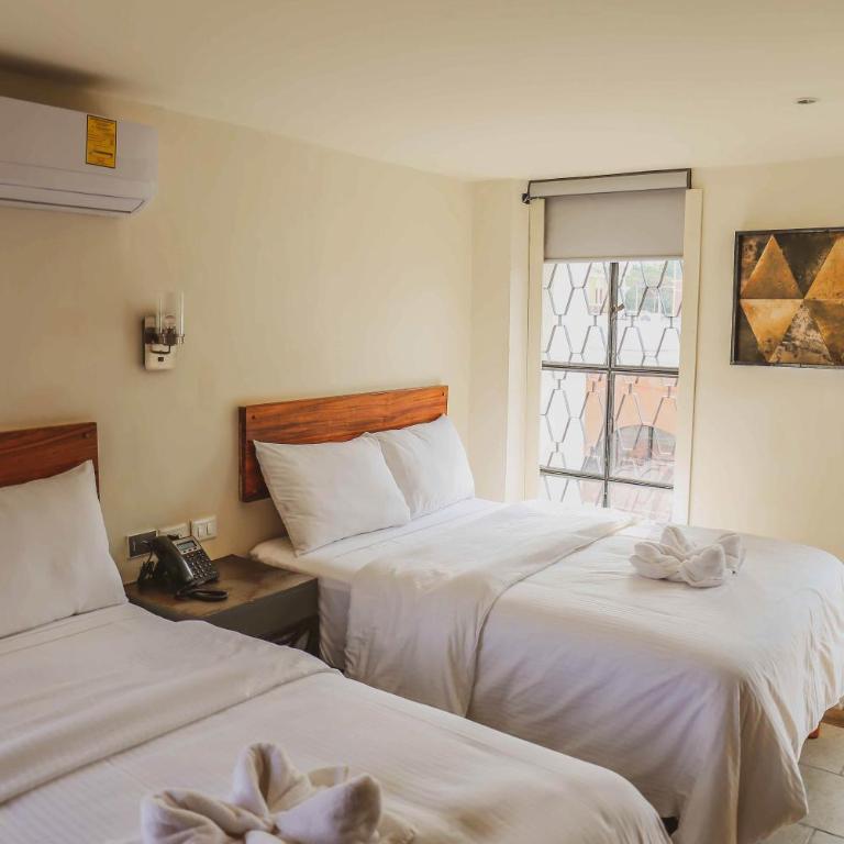 Hotel Urban - Superior Double Room with Two Double Beds - 9