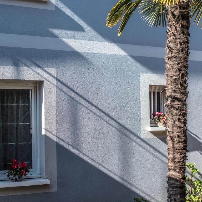 Appartement 90 m2 avec parking terrasse balcons, proche du port et plages - Apartment mit 2 Schlafzimmern - 47