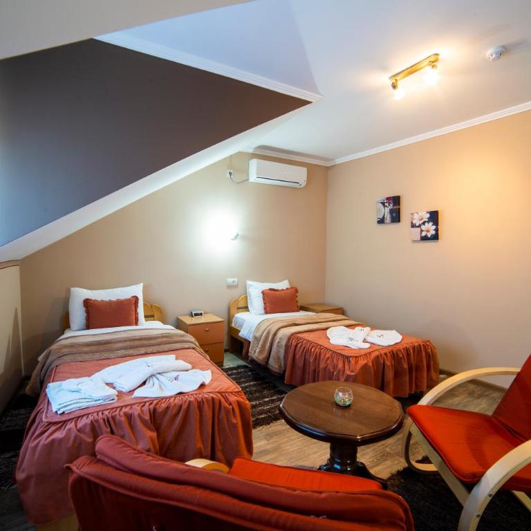 Garni Hotel Lama - Twin Room - 2