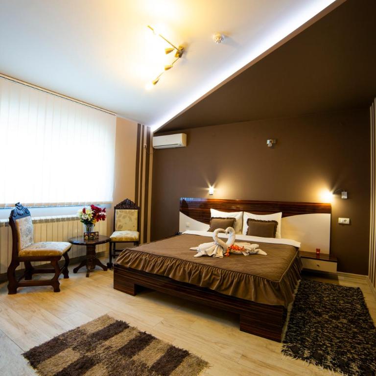 Garni Hotel Lama - Superior Double Room - 3