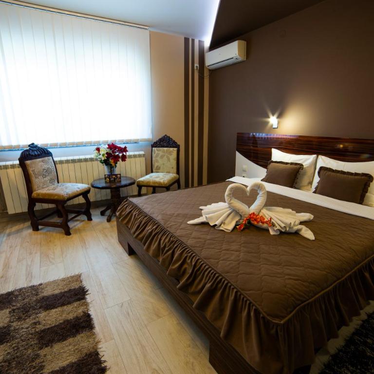 Garni Hotel Lama - Superior Double Room - 8