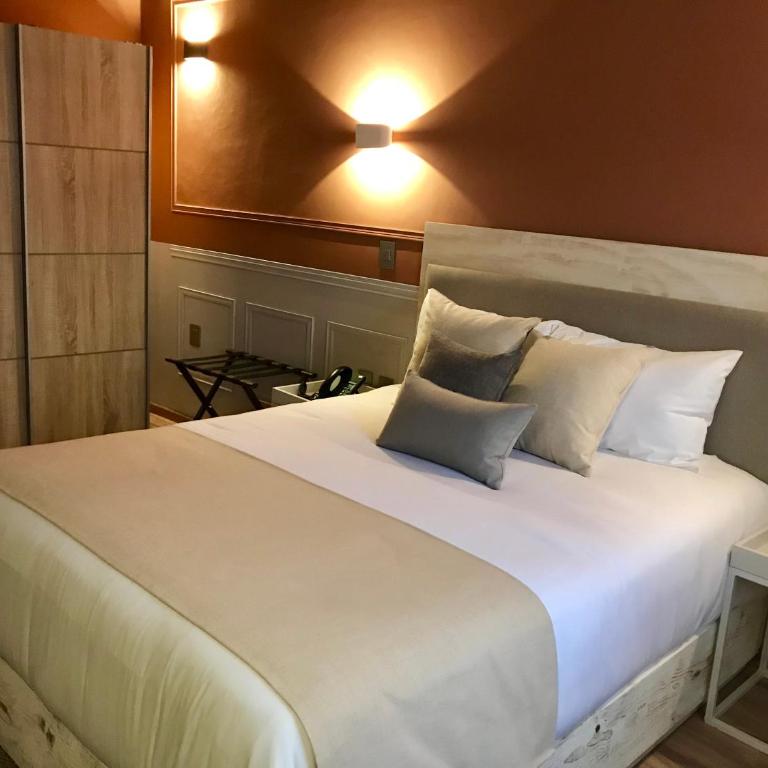 Casa Florencia Hotel Boutique - Deluxe Queen Suite - 5