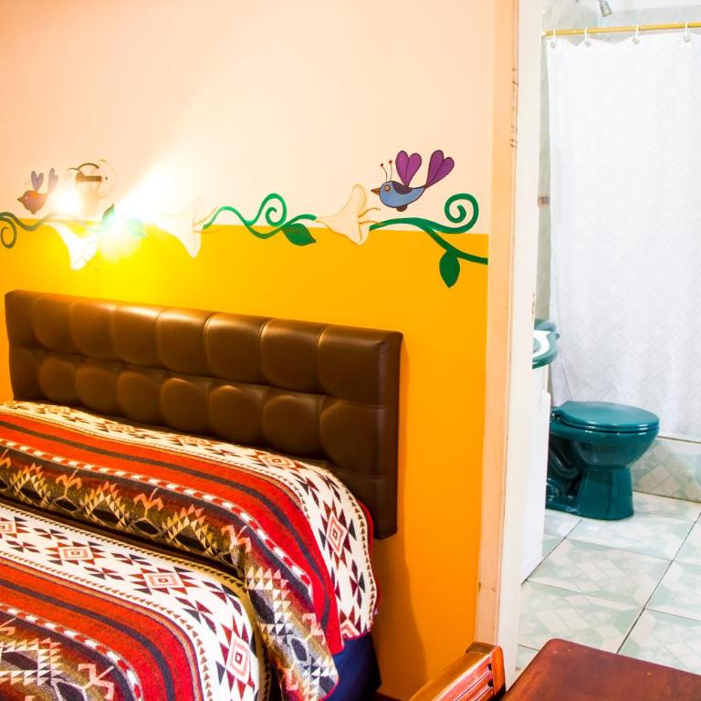 Hostal Riviera Sucre - Habitación Individual Estándar con ducha - 3