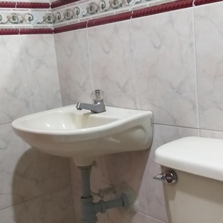 Hotel Mónaco - Habitación Doble con baño privado - 2 camas - 2