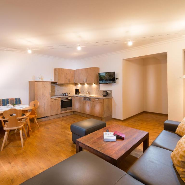 Apartments Quehenberger - Apartment mit Terrasse - 2