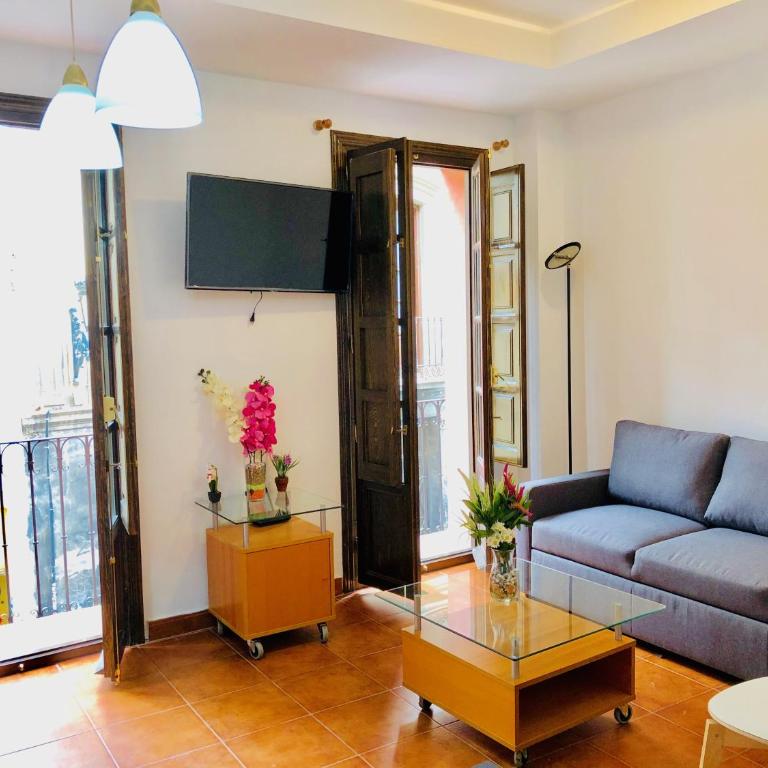 tuGuest Plaza Nueva Apartment - One-Bedroom Apartment - 1