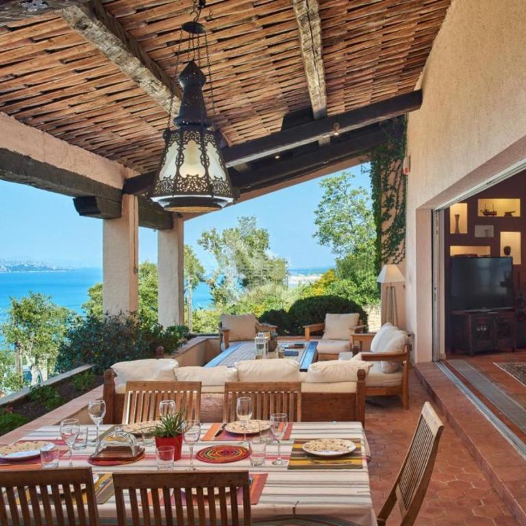 Villa with Magic view of Bay of Saint Tropez - Villa - Vue sur Mer - 6