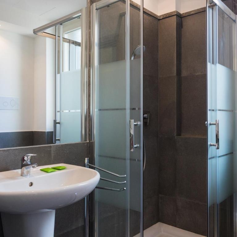 My Way - Suite - Rooms - Palazzo San Matteo - Camera Matrimoniale con Bagno Privato - 5