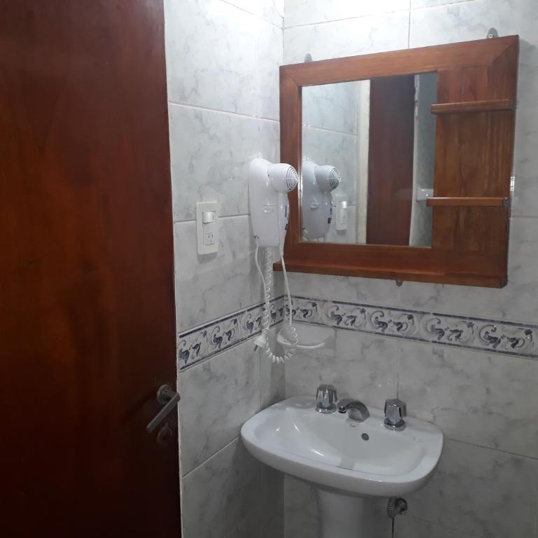 Hotel San Carlos - Quadruple Room - 3