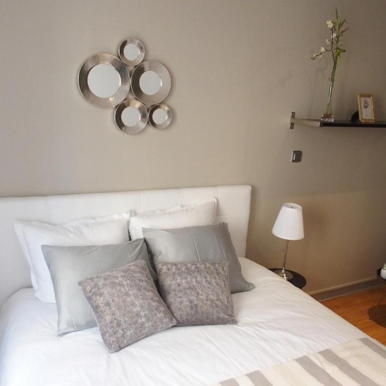 L'Authentik, charme et confort en vieille ville - Deluxe Apartment - 22