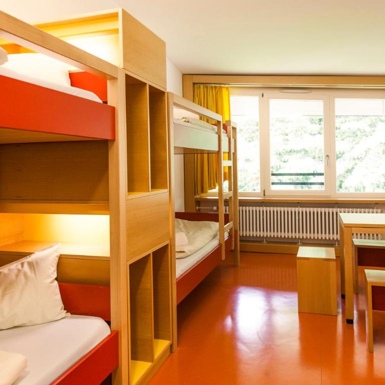HI Munich Park Youth Hostel - Privates Vierbettzimmer - 4