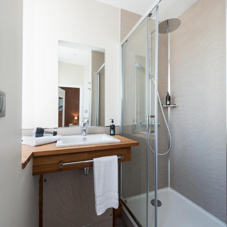 Best Western Hotel De La Plage Saint Marc sur Mer - Chambre Double Classique avec Vue sur le Village - 7