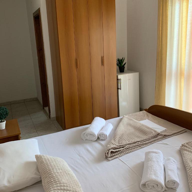 Guesthouse Orlović - Dvokrevetna Soba sa Bračnim Krevetom i Balkonom - 10