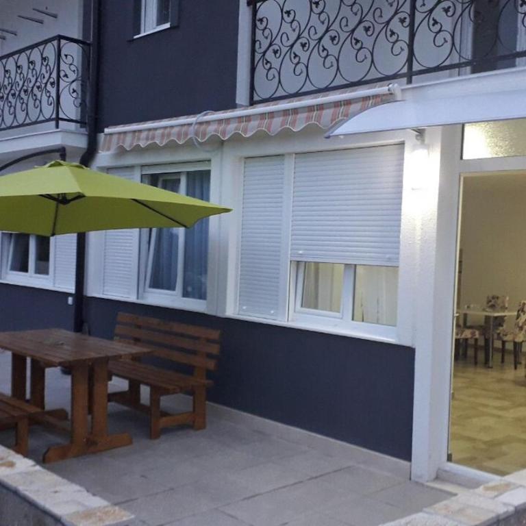 J&B LUX Apartment - One-Bedroom Apartment - 4