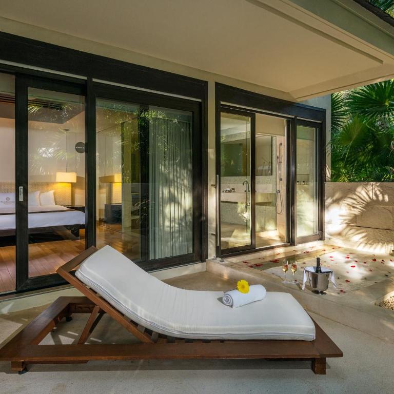 Blue Diamond Wellness Resort - All Inclusive Adults Only - Patio Junior Suite - 1