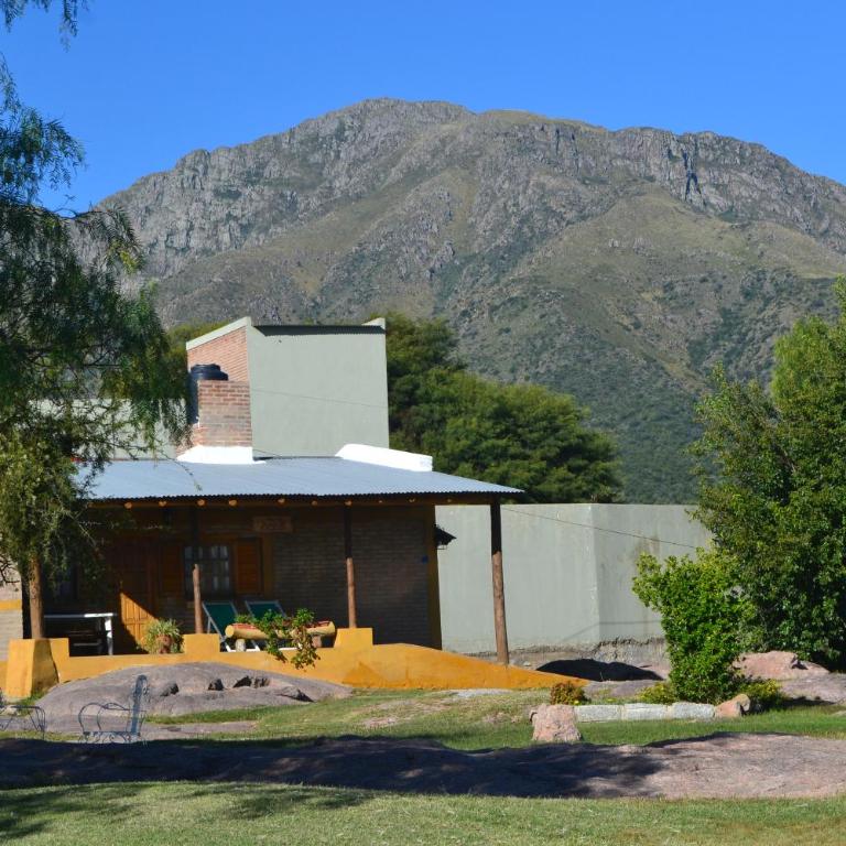 Cabañas Los Relinchos - Two-Bedroom Bungalow - 9