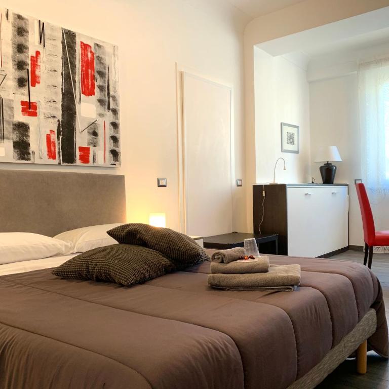 Your House By Ale - Camera Tripla con Bagno Privato Esterno - 15