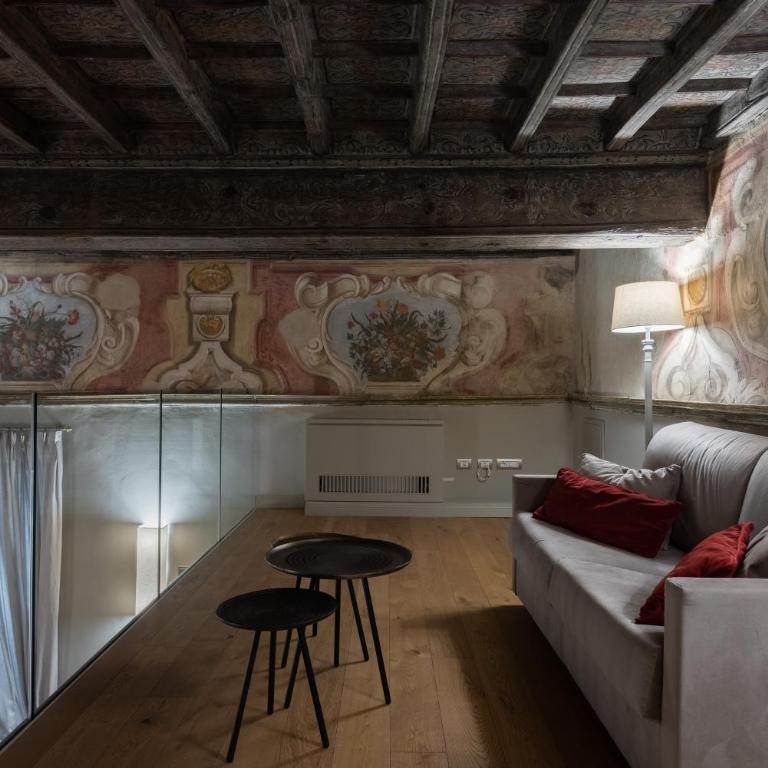 Palazzo Del Carretto-Art Apartments and Guesthouse - Deluxe Double or Twin Room - 9