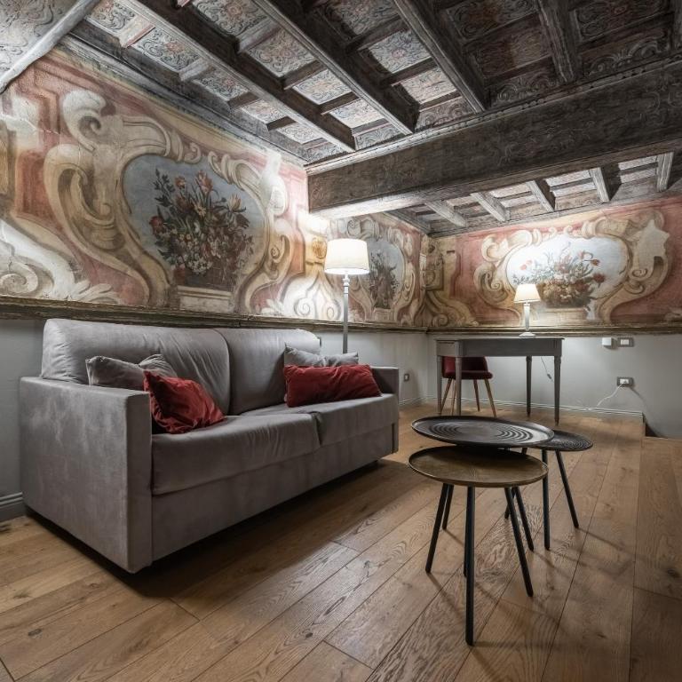 Palazzo Del Carretto-Art Apartments and Guesthouse - Deluxe Double or Twin Room - 10