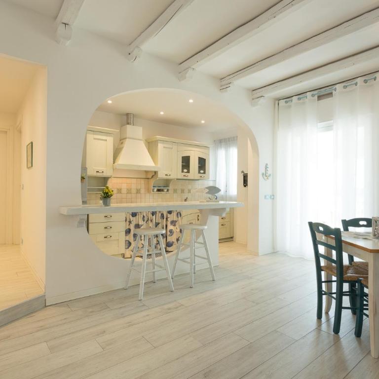 Acqua Azzurra Holiday Home - Casa Vacanze con Vista Mare - 11