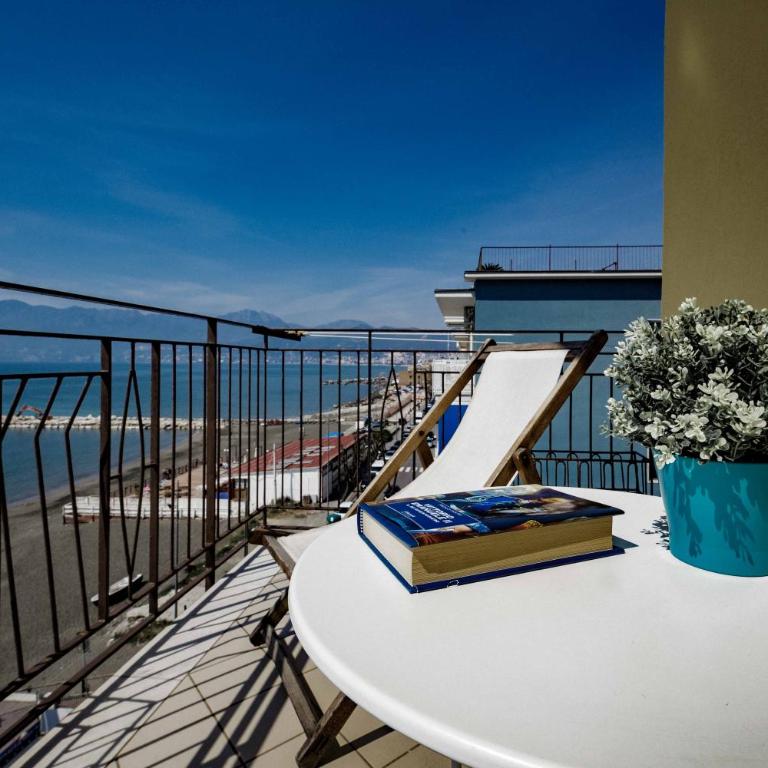 On the beach Sea-view&Kitchen In Room - Appartamento con Vista Mare - 4