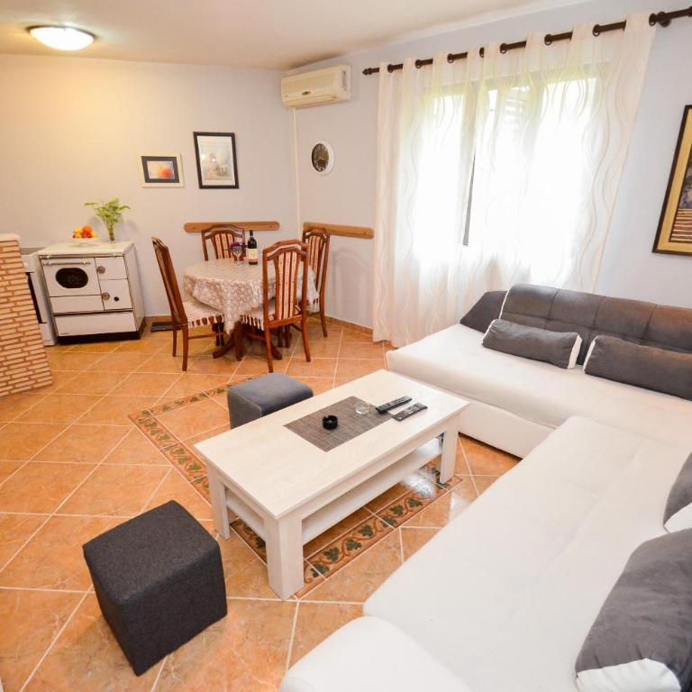 Apartment Buki - Apartman sa 1 Spavaćom Sobom - 1