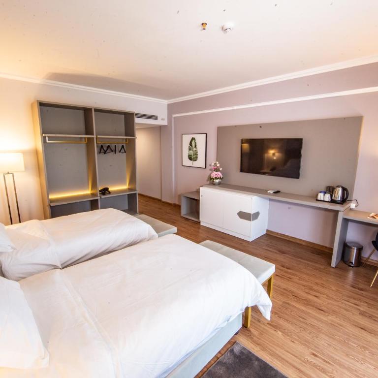 Bisinii Boutique Hotel - Twin Room - 3