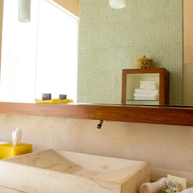 Rosas & Xocolate Boutique Hotel and Spa Merida, a Member of Design Hotels - Deluxe Double Room with Two Double Beds - 4