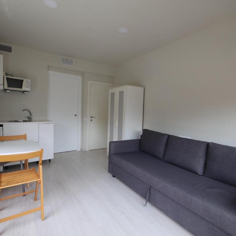 Estudis Laura - Apartamento Estándar - 1