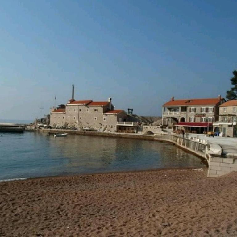 LUČICE - 2026 - PETROVAC, Prijevorac, BB - Apartment - OXANA - Stan 1 - Two-Bedroom Apartment - 69