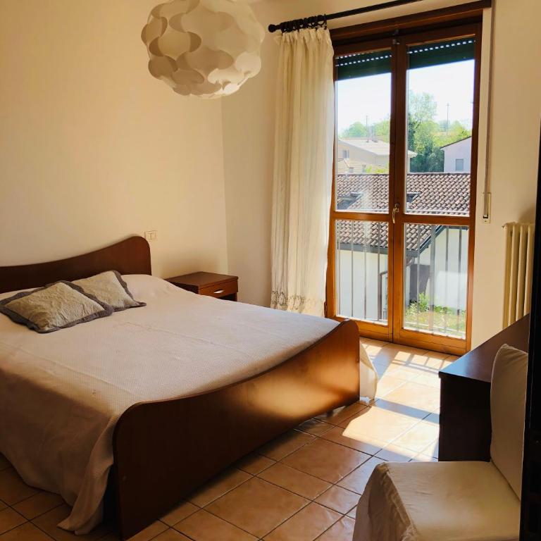 APPARTAMENTO PESCHIERA - zona Ospedale Pederzoli - Appartamento con 1 Camera da Letto - 2