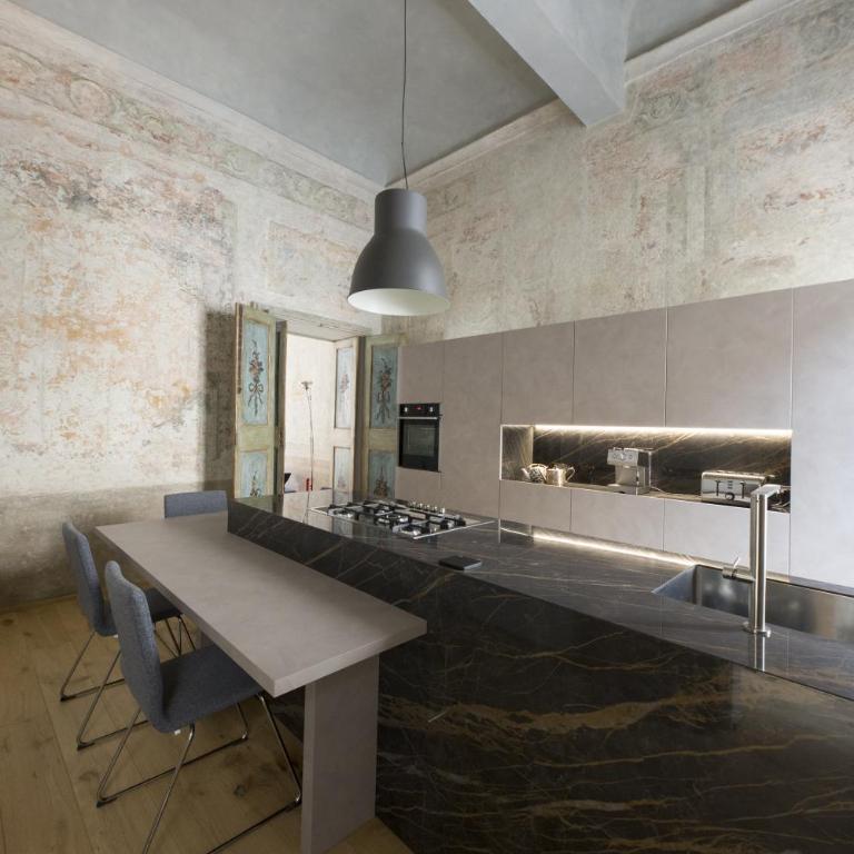 Appartamento affrescato 180mq in palazzo del 600 a Mantova - Appartamento - 12