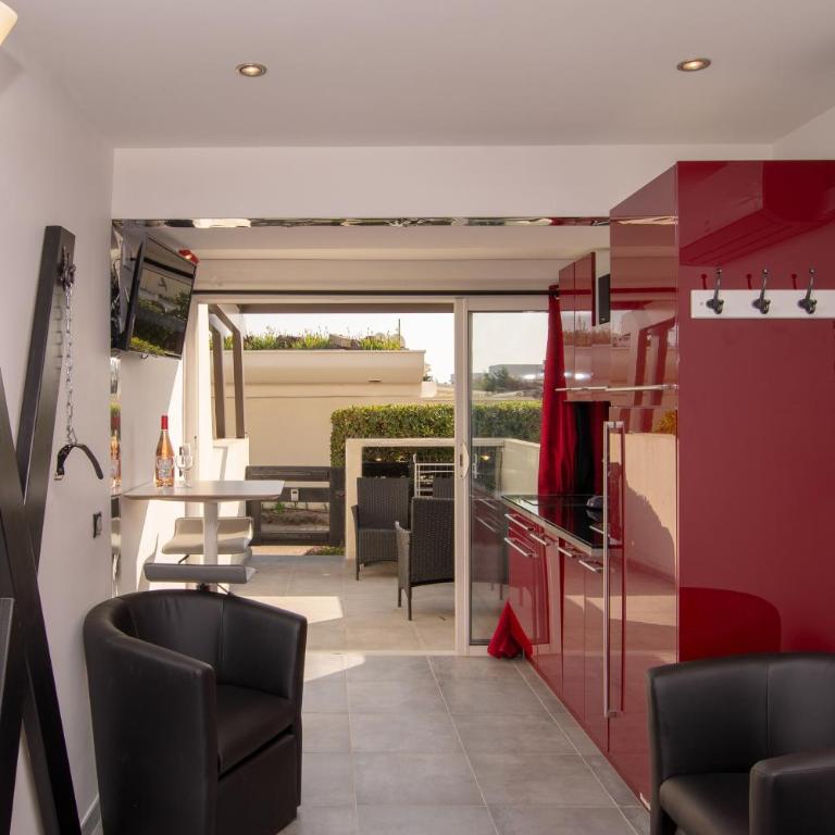 CapSexy Port Nature BDSM Naturist Village - Apartment with Terrace - 3