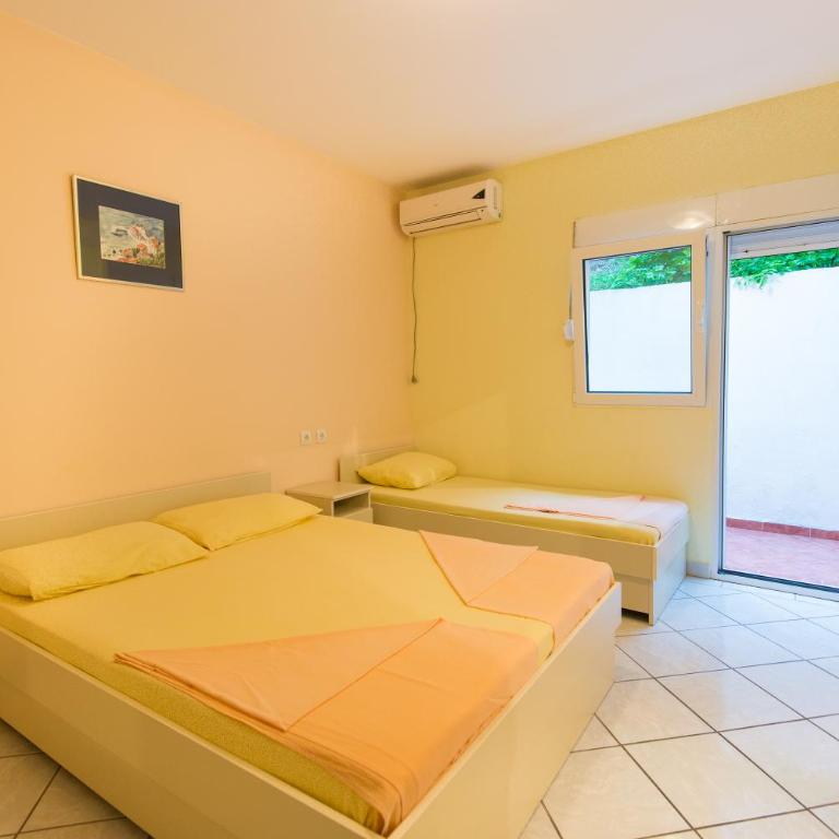 Vila Vukotić - Standardni Trokrevetni Studio - 2