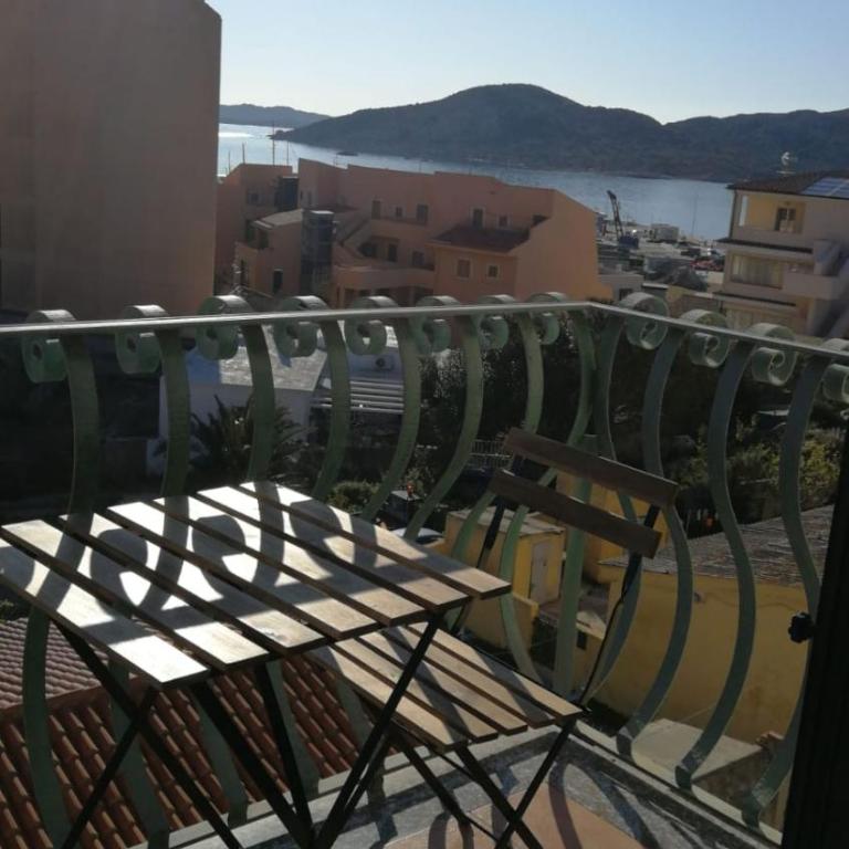 Le stanze di Gaia - Camera Matrimoniale con Balcone e Vista Mare - 6